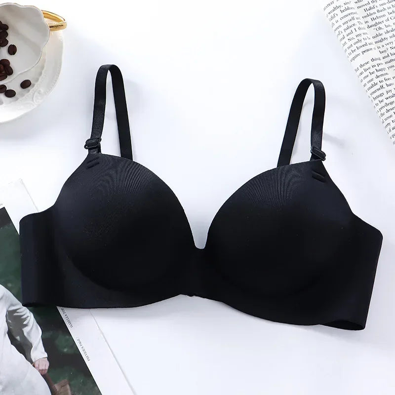 Seamless Push-Up Bralette – Wire-Free 3/4 Cup Everyday Lingerie